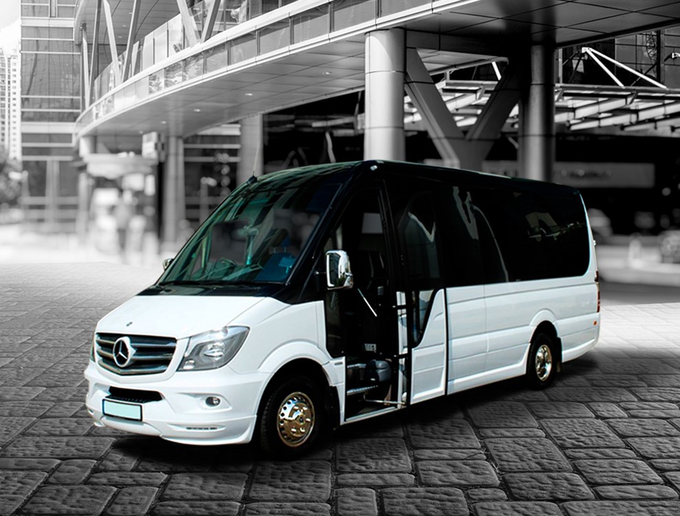 12 Seater Minibus Hire in Reading